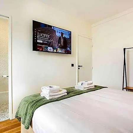Magnificent - 2br/6p - Tour Eiffel 3*